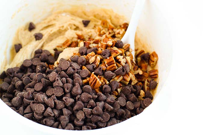 chocolate chips and pecans fountainof30