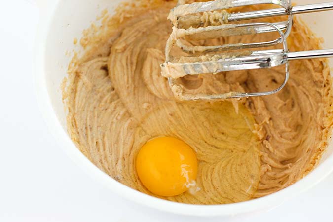 brown butter chocolate chip cookies batter with egg fountainof30