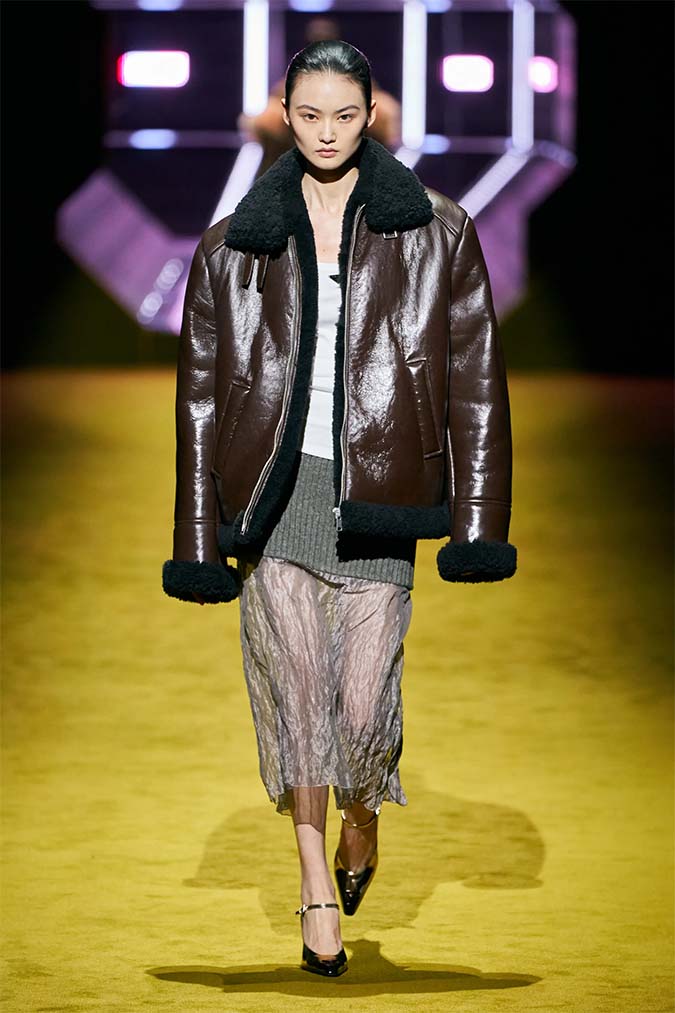 Best Fall 2022 Trends: Oversized Moto Jackets for Women Over 50 ...