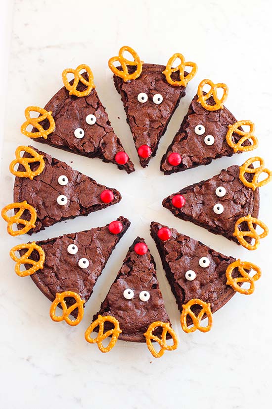 christmas brownies rudolph decorated in circle fountainof30