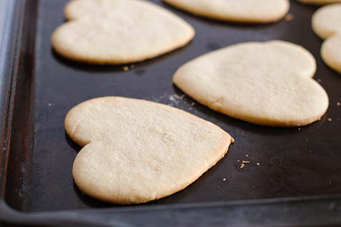 baked sugar cookies hearts fountainof30