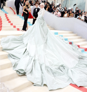 Glenn Close in white ruffle Erdem gown the met gala 2023