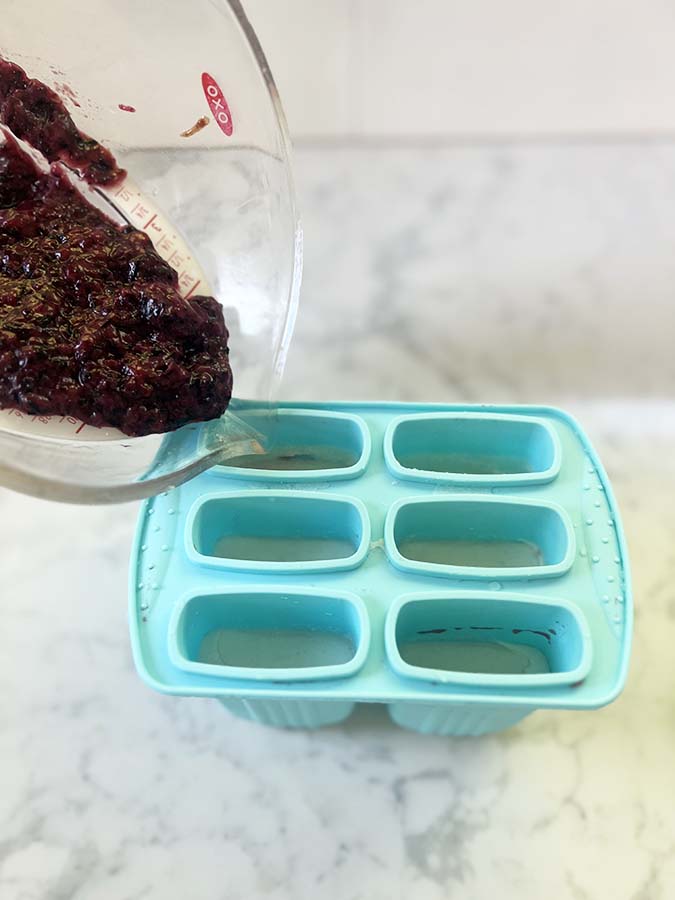 blueberry layer for Healthy Red White And Blue Frozen Popsicles fountainof30