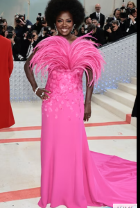 met gala 2023 Viola Davis in hot pnk Valentino