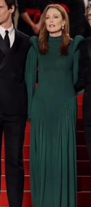 over 50 celebrities julianne moore green gown fountainof30