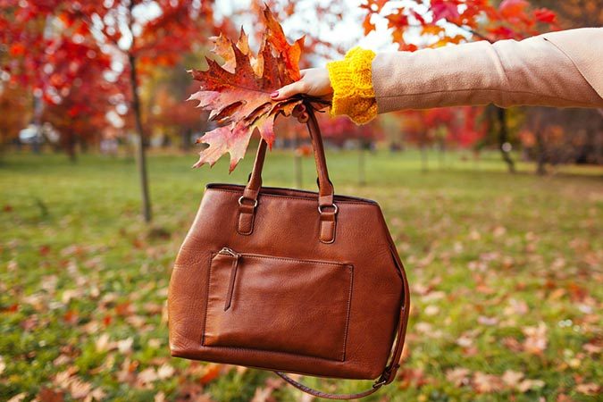 same old fall handbag fashion mistake fountainof30
