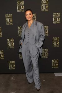 Eva Longoria oversized gray pantsuit Oversized Fashion Trend fountainof30