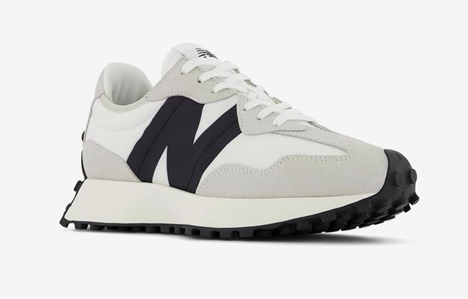 New Balance Classics 327 white black sneaker fountainof30