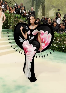 met gala 2024 fashion demi moore fountainof30 best dressed