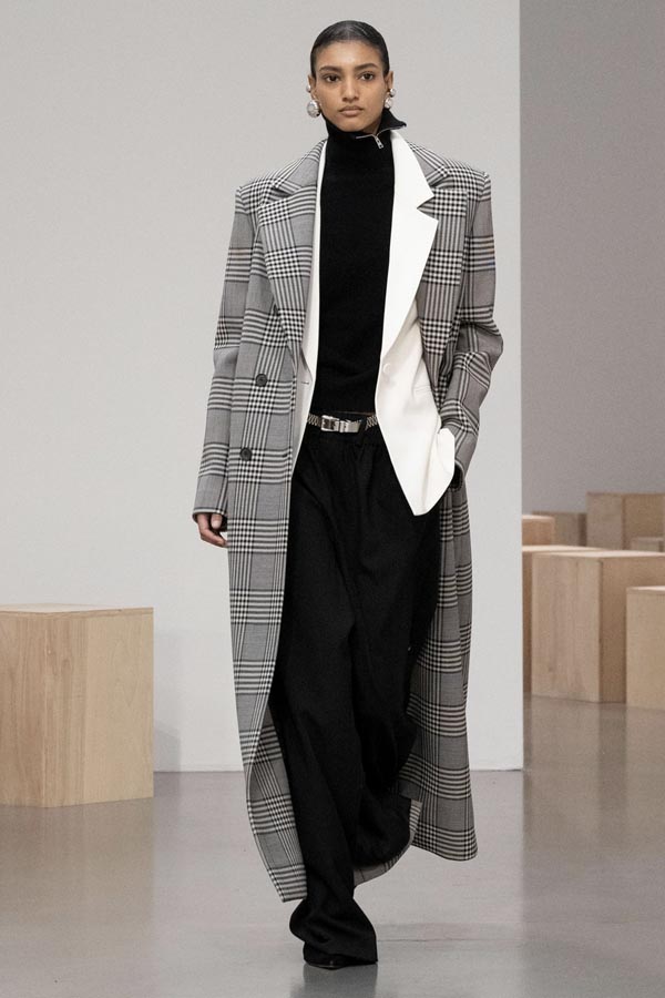 Brandon Maxwell fall 2025 glen plaid coat white blazer black sweater fountainof30