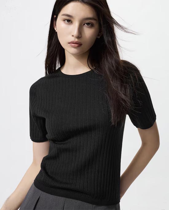 short sleeve black merino wool sweater fountainof30