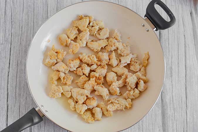 Cooked chicken in skillet fountainof30