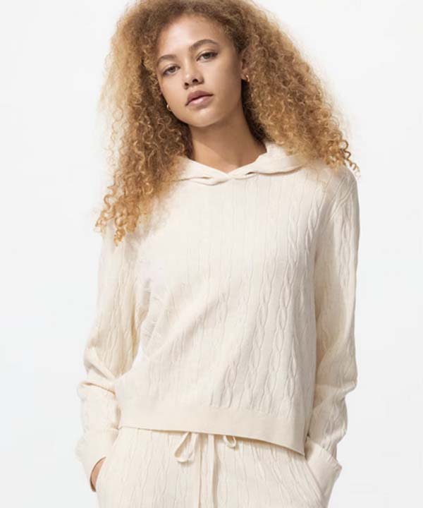 Uniqlo Washable Knit Cable Hoodie preppy style fountainof30