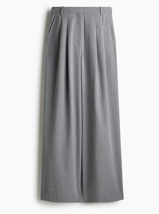 wide leg pants trend for women over 50 fountainof30