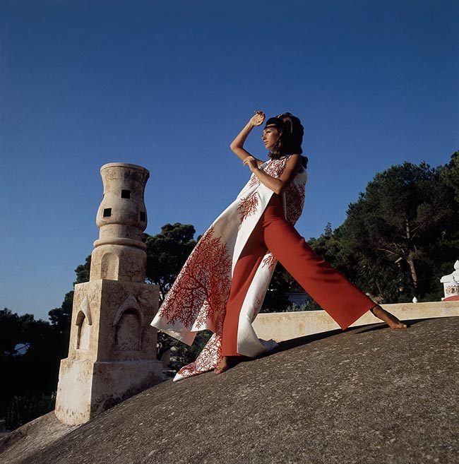 Marisa Berenson Photographed by Arnaud de Rosnay, Vogue, January 1, 1968.