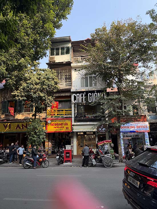 Hanoi Streets & Cafe Giang