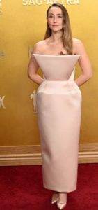 Erin Doherty in Louis Vuitton architectural red carpet look actor awards 2026 fountainof30