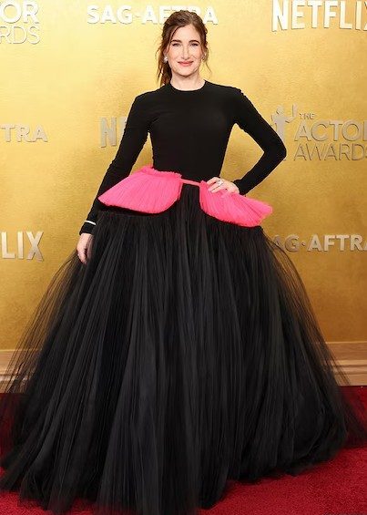 Kathryn Hahn in Viktor Rolf tulle black and pink gown red carpet 2026 actor awards fountainof30