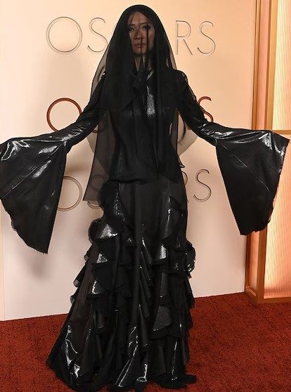Chloe Zaeo in Gabriela Hearst
