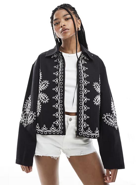 Embroidered Top Collar jacket in Black