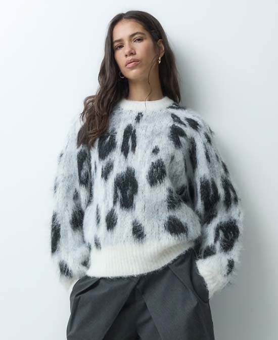 Crew neck brushed sweater in mono animal print